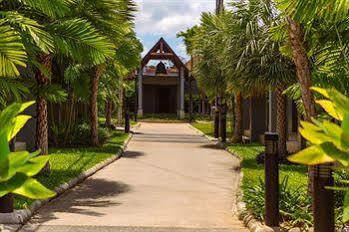 Onyx Villas By Tropiclook Rawai Exterior photo